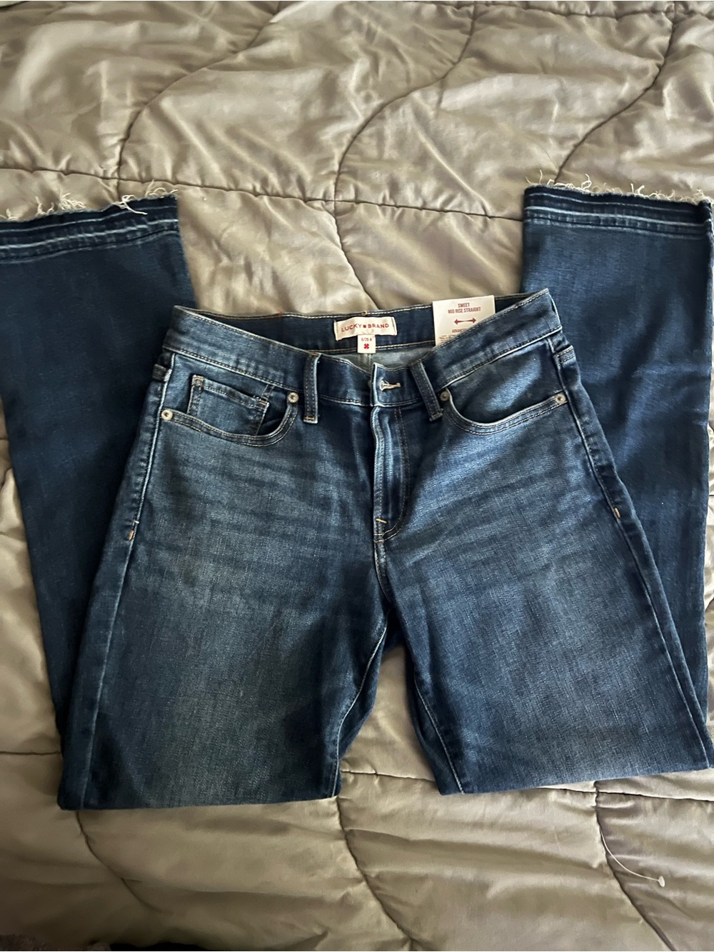 Lucky brand jeans with cute detail